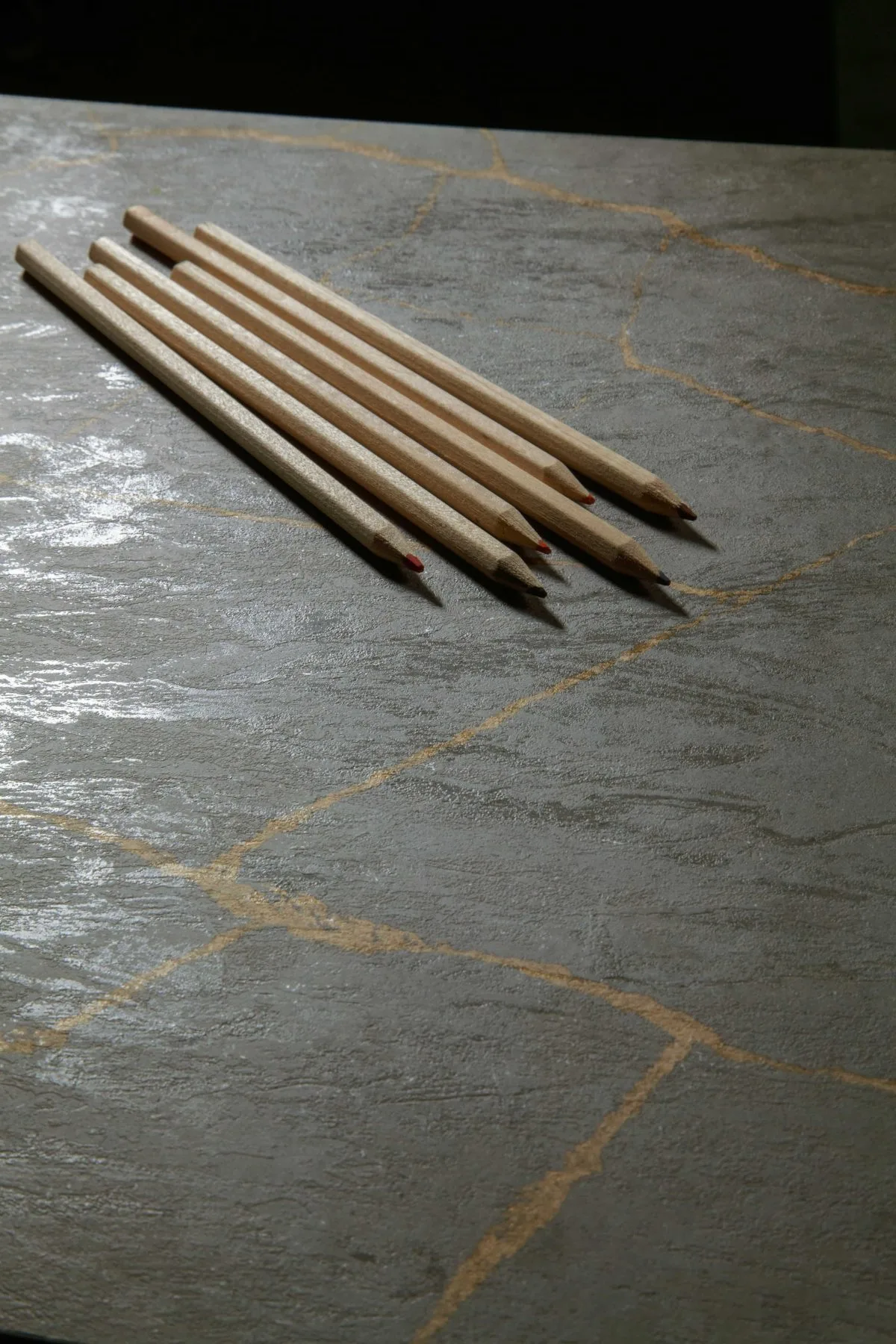 Alvic Porcelain