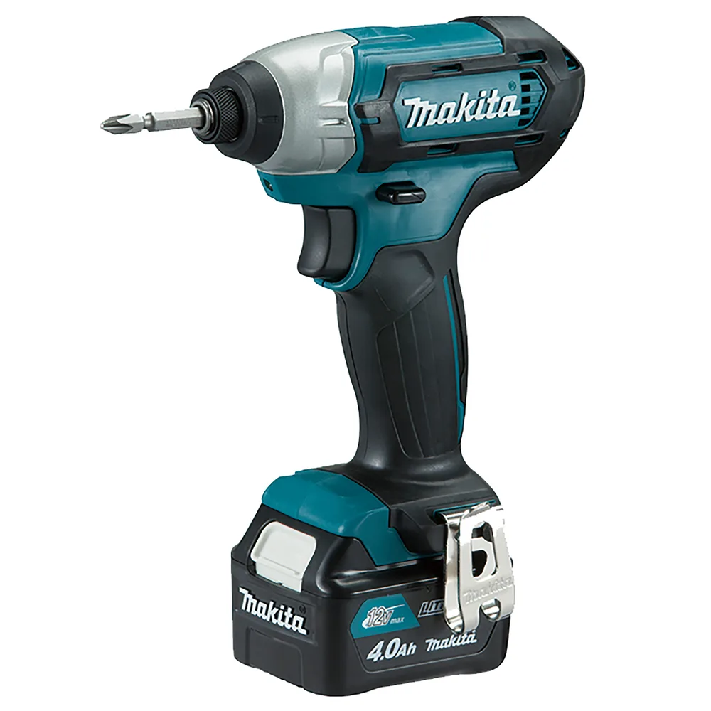 Makita CLX228SMX1 - herramientas incluidas
